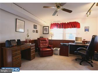 1035 Kendall Road Wilmington, DE 19805 - Photo 5 of 11 Office / Study