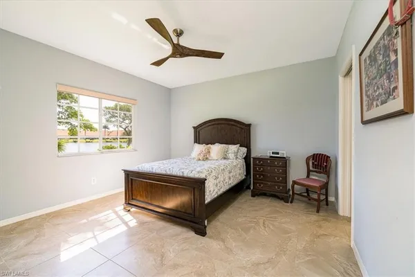 $299,000 | 186 Gabriel Circle, Unit 3903, Naples, FL 34104
