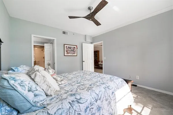 $299,000 | 186 Gabriel Circle, Unit 3903, Naples, FL 34104