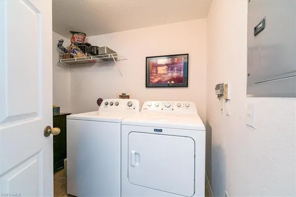 $299,000 | 186 Gabriel Circle, Unit 3903, Naples, FL 34104