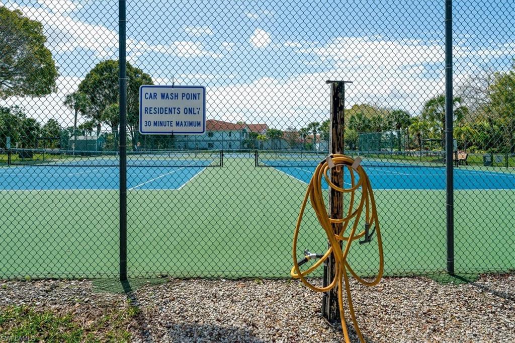 186 Gabriel Circle, Unit 3903 Naples, FL 34104 - Photo 39 of 42 View of tennis court