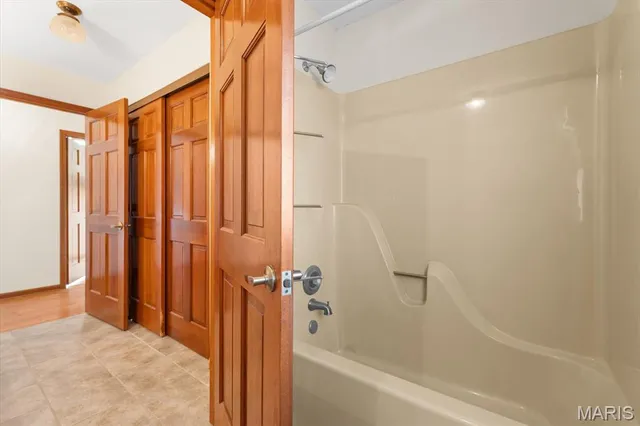 $349,900 | 207 Irma Lane, Maryville, IL 62062