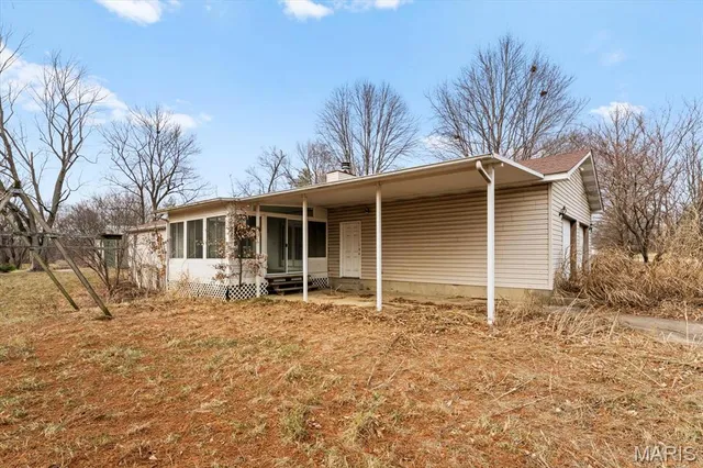 $349,900 | 207 Irma Lane, Maryville, IL 62062