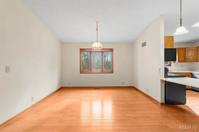 $349,900 | 207 Irma Lane, Maryville, IL 62062