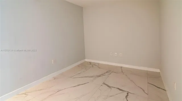 $759,000 | 16385 Biscayne Boulevard, Unit 2016, North Miami Beach, FL 33160