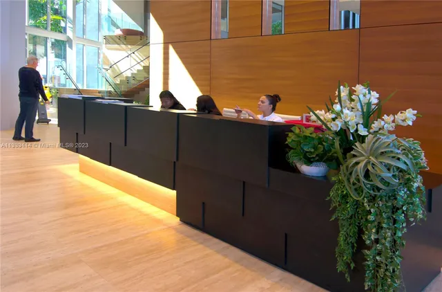 $759,000 | 16385 Biscayne Boulevard, Unit 2016, North Miami Beach, FL 33160