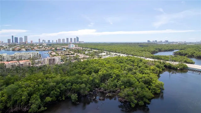 $759,000 | 16385 Biscayne Boulevard, Unit 2016, North Miami Beach, FL 33160