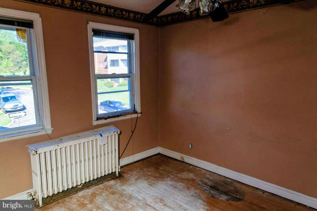 21 South Tremont Road Baltimore, MD 21229 - Photo 7 of 15 Bedroom