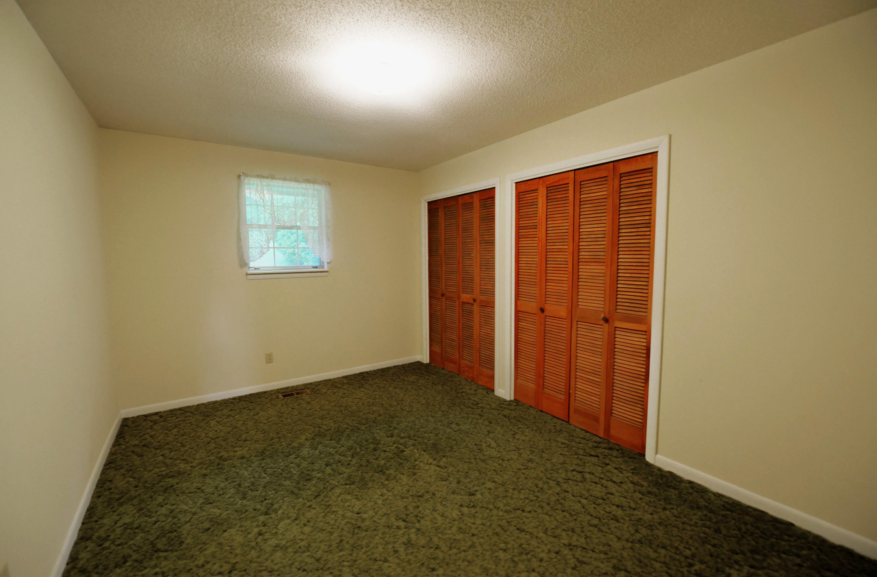 218 Old Post Road Evensville, TN 37332 - Photo 19 of 30 19-218 Old Post Bed Three
