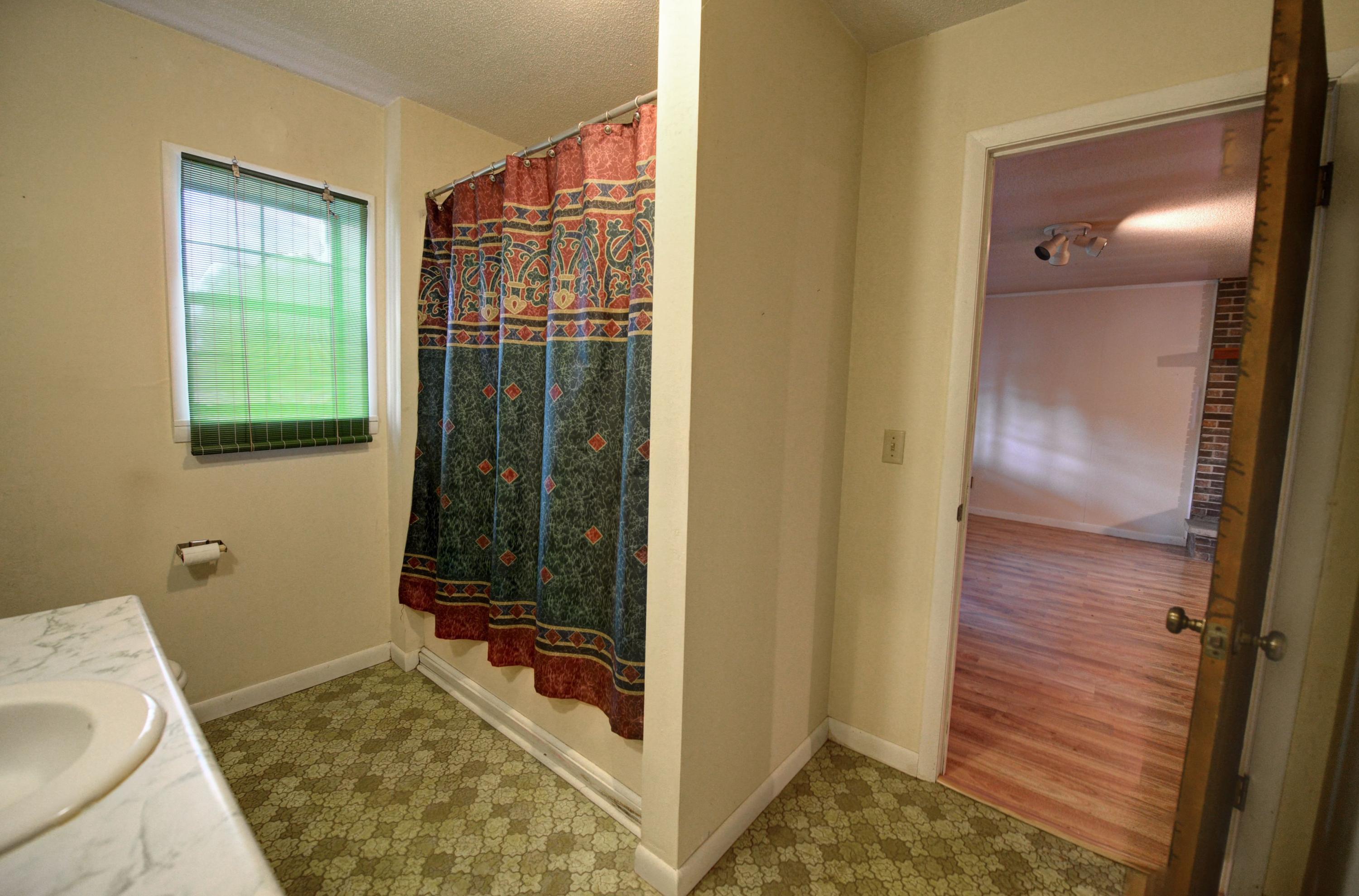 218 Old Post Road Evensville, TN 37332 - Photo 25 of 30 25-218 Old Post Bath Two