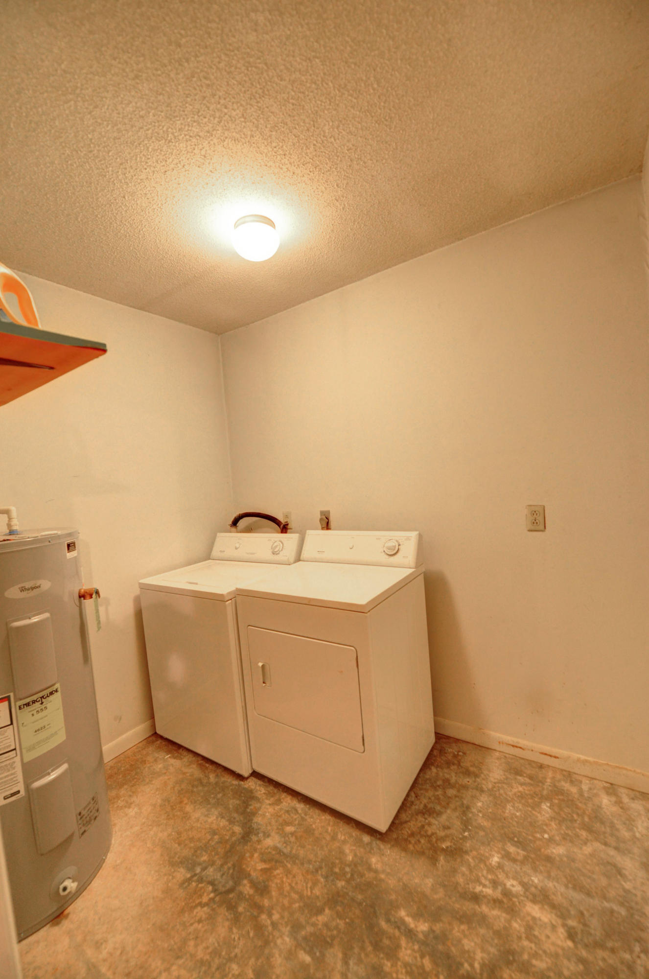 218 Old Post Road Evensville, TN 37332 - Photo 26 of 30 26-218 Old Post Laundry