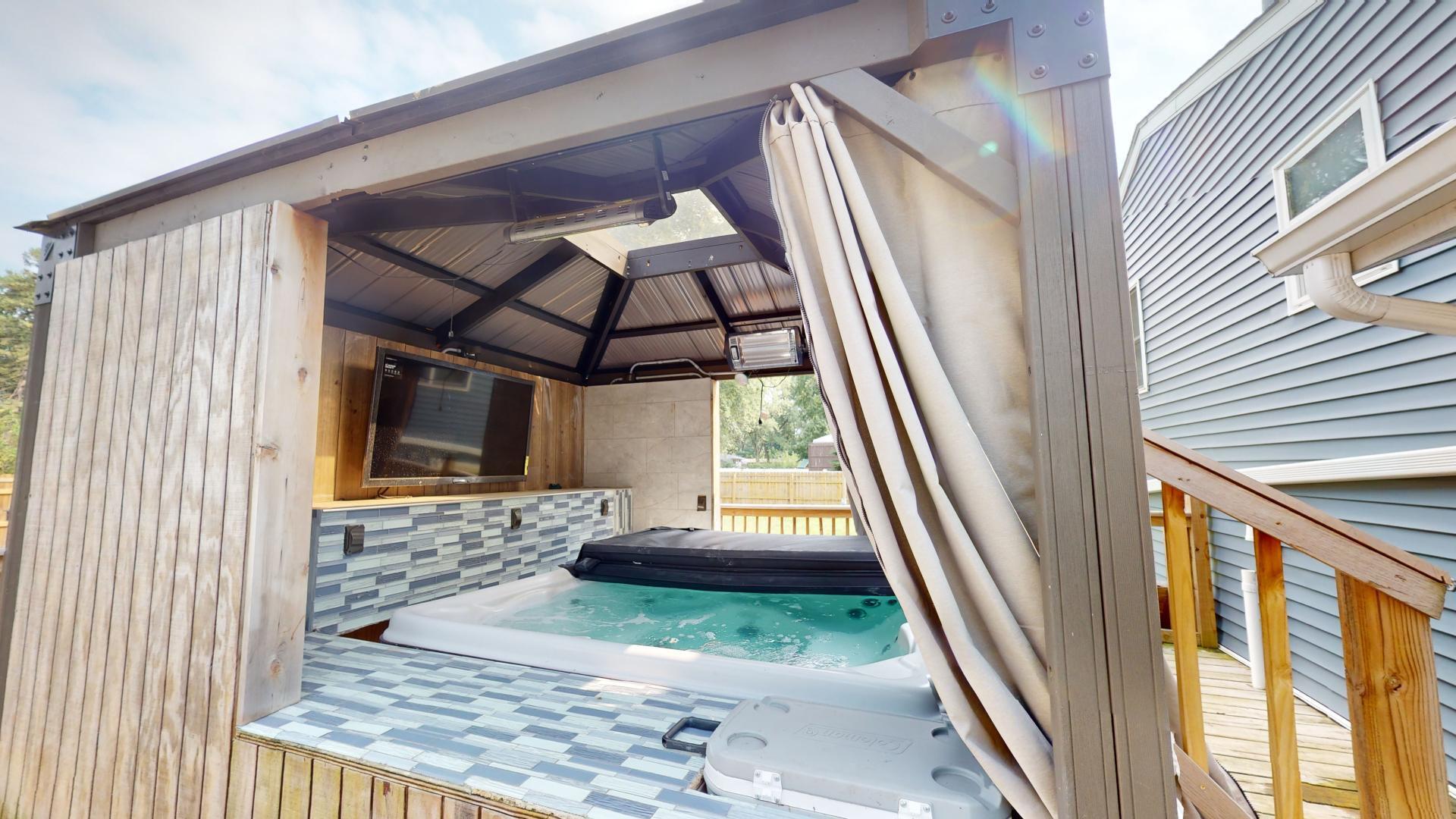 327 South 18th Street Chesterton, IN 46304 - Photo 25 of 29 a view of an entryway with a front door