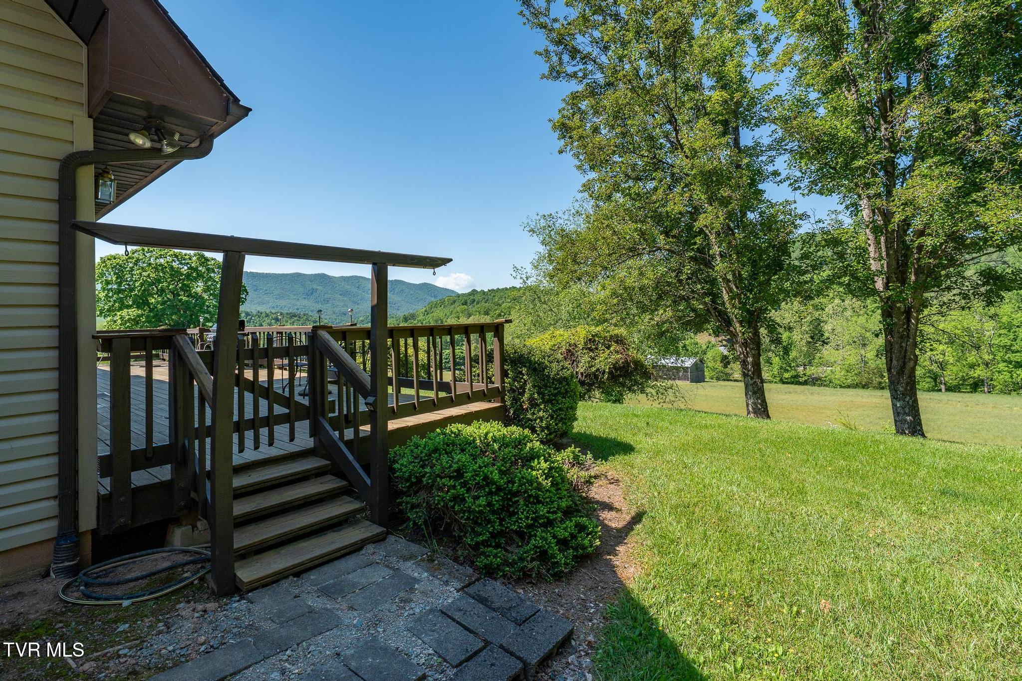 336 Mack Branch Road Mountain City, TN 37683 - Photo 28 of 94 336 Mack Branch Road (54 of 109)