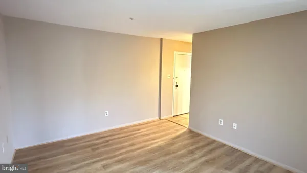 $1,575 | 7804 Guildberry Court, Unit 303, Gaithersburg, MD 20879