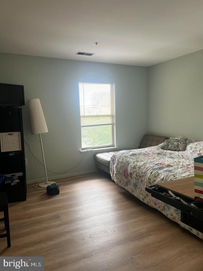 7804 Guildberry Court, Unit 303 Gaithersburg, MD 20879 - Photo 4 of 13