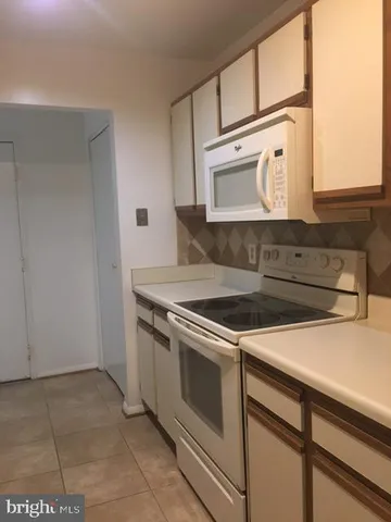 $1,650 | 7804 Guildberry Court, Unit 303, Gaithersburg, MD 20879