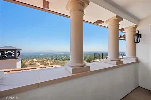 $4,388,000 | 9 Nathaniel Terrace, Sierra Madre, CA 91024