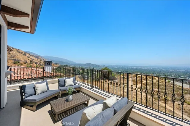 $4,388,000 | 9 Nathaniel Terrace, Sierra Madre, CA 91024
