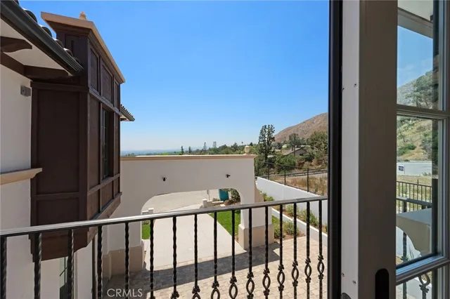 $4,388,000 | 9 Nathaniel Terrace, Sierra Madre, CA 91024