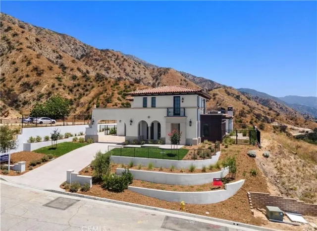 $4,388,000 | 9 Nathaniel Terrace, Sierra Madre, CA 91024