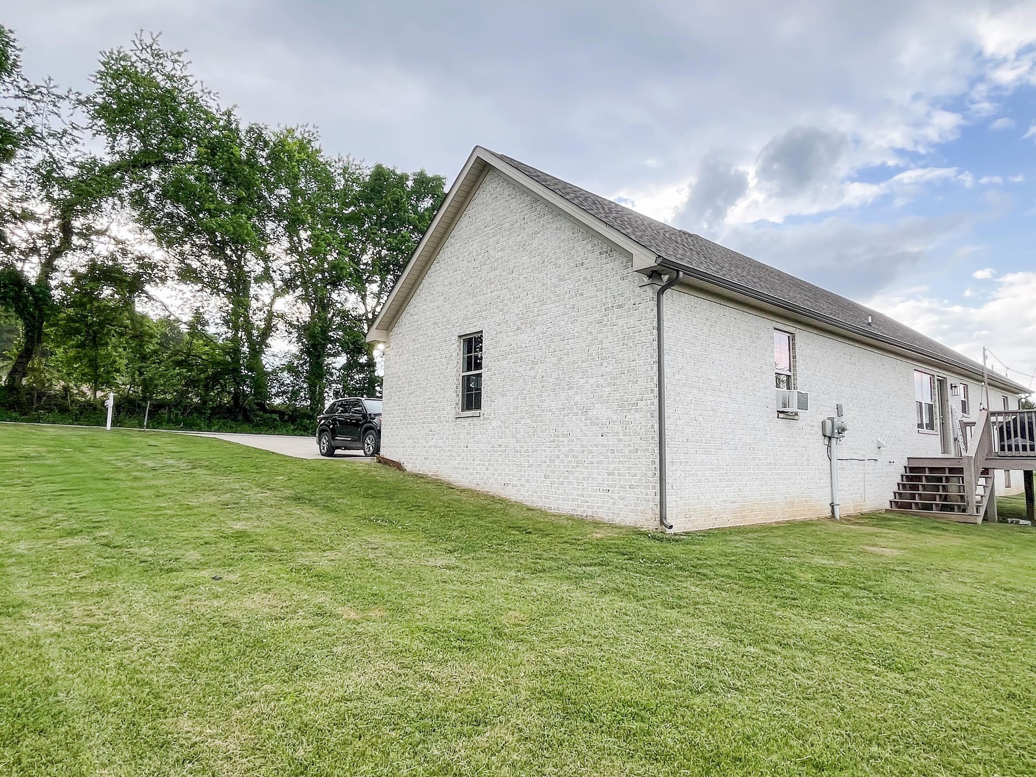 161 Thompson Road Pulaski, TN 38478 - Photo 5 of 33