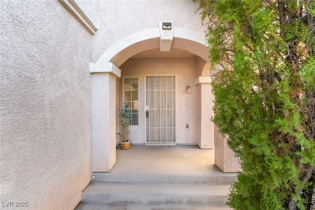 $2,495 | 7537 Treasure Chest Street, Las Vegas, NV 89139