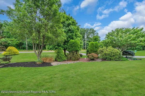 $979,000 | 296 White Road, Jackson, NJ 08527