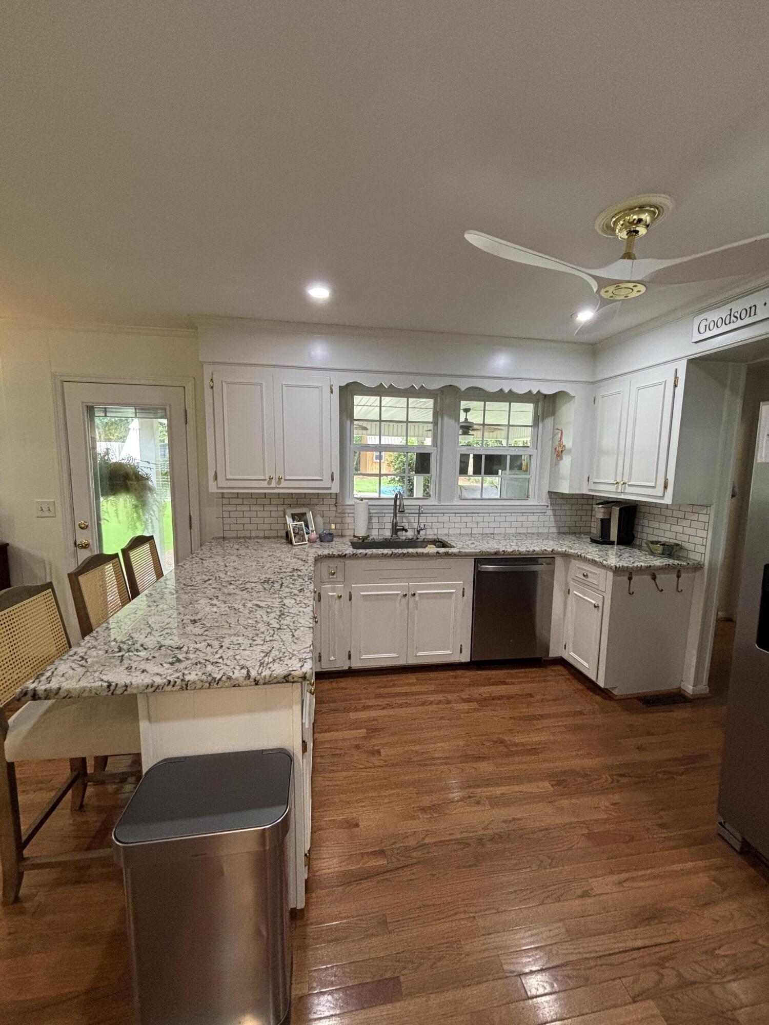 747 Henderson Street Sumter, SC 29150 - Photo 10 of 27