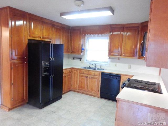 1229 Jamestown Road Morganton, NC 28655 - Photo 15 of 31 Gallery Image 15