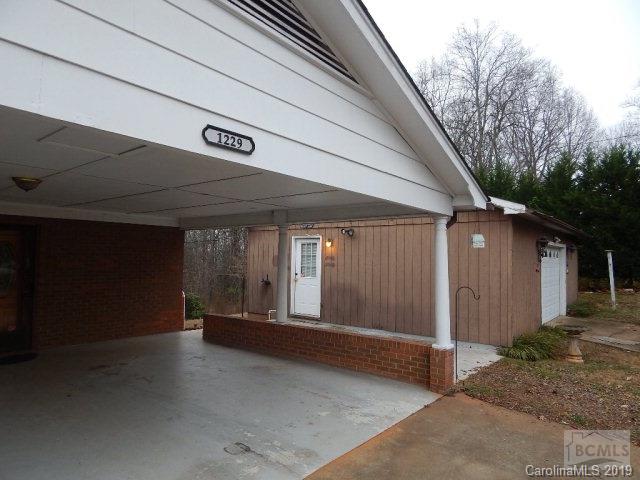 1229 Jamestown Road Morganton, NC 28655 - Photo 6 of 31 Gallery Image 6