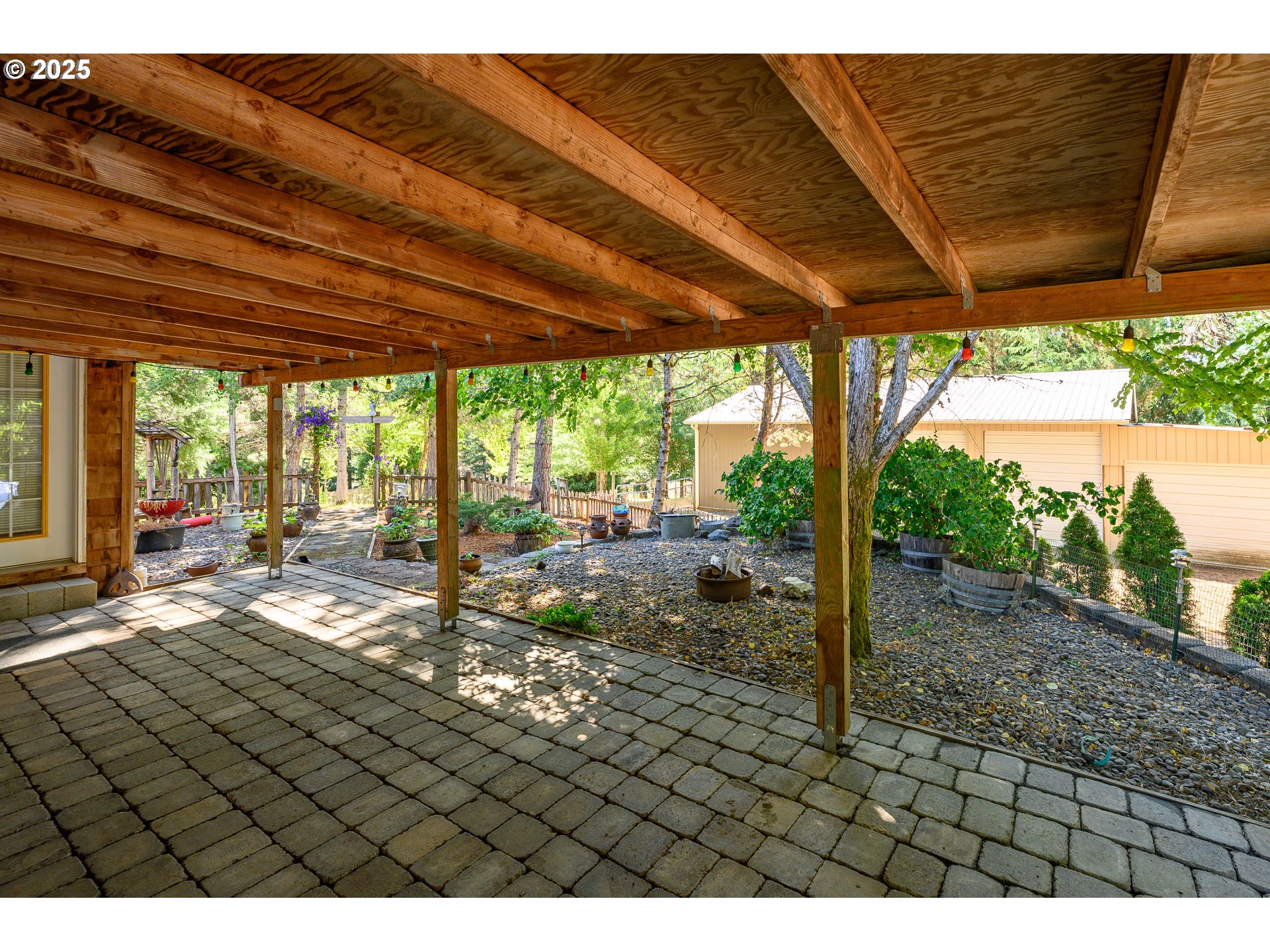 13330 Willamina Creek Road Willamina, OR 97396 - Photo 32 of 46 a living room filled with furniture