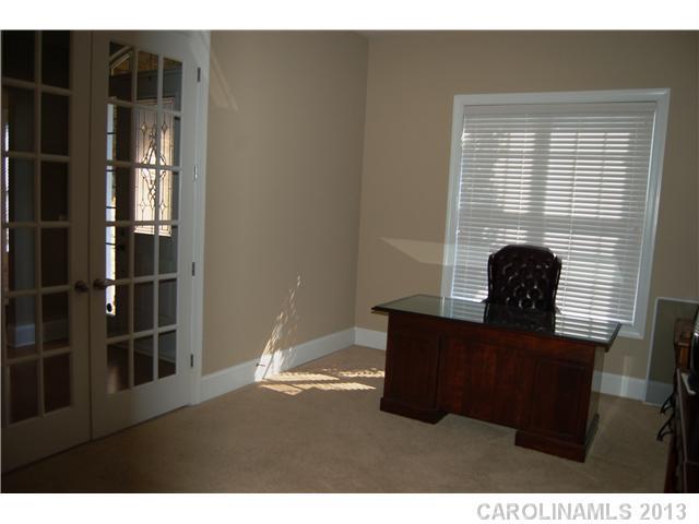 6716 Springs Mill Road Charlotte, NC 28277 - Photo 3 of 16