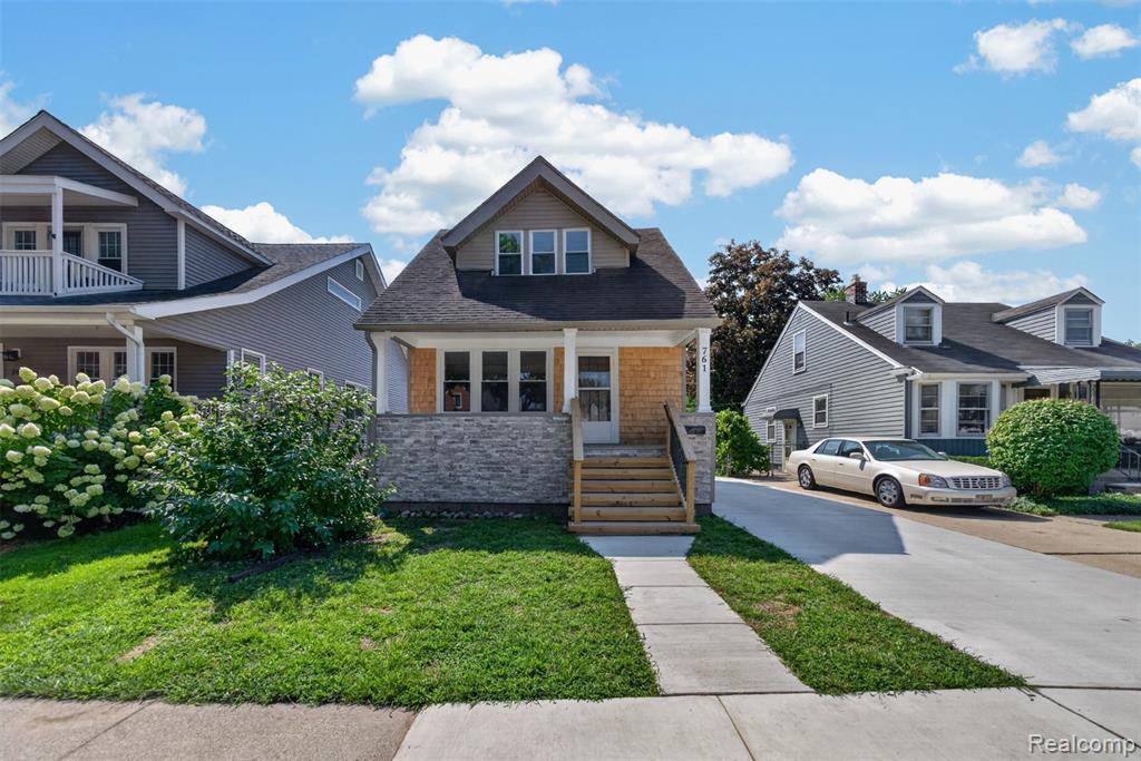 761 Columbia Road Berkley, MI 48072 - Photo 2 of 29 Gallery Image 2