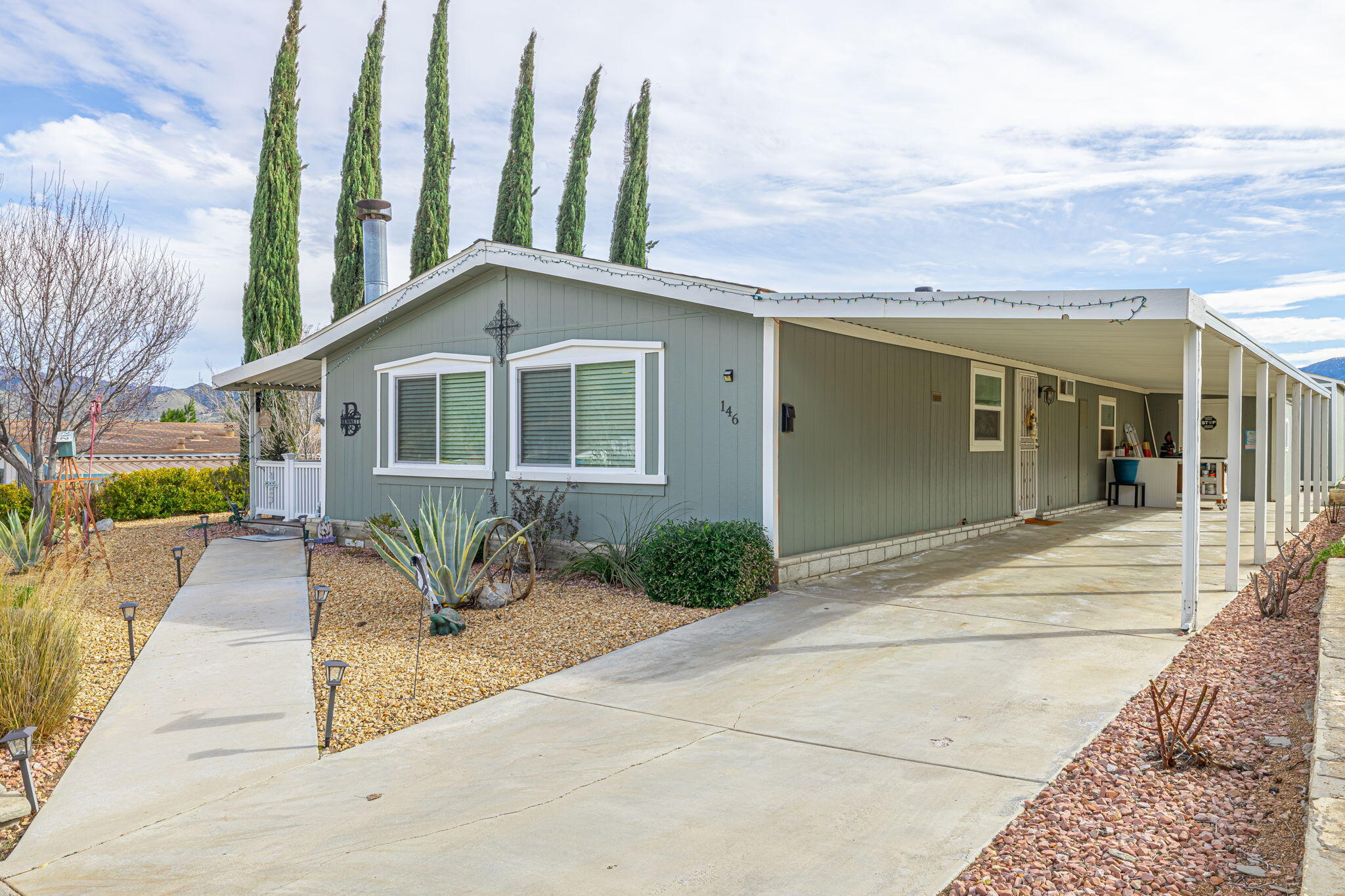 33105 Santiago Road Acton, CA 93510 - Photo 3 of 73 3-web-or-mls-AVOH--33