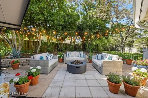 $525,000 | 714 Sandy Oaks Court, Ponte Vedra Beach, FL 32082