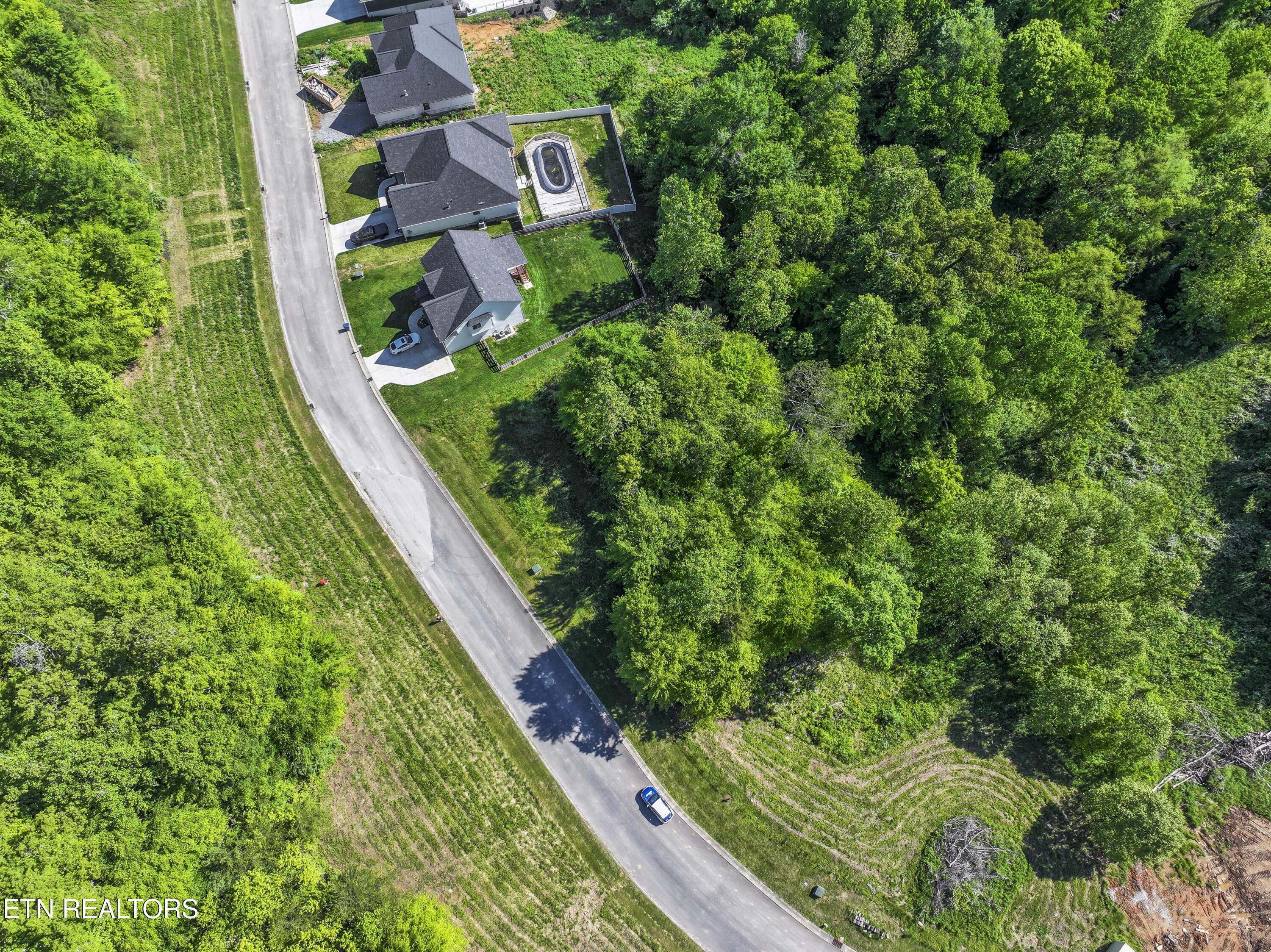 113 Cherry Oak Drive Oak Ridge, TN 37830 - Photo 12 of 17 print_quality-DJI_20250506224137_0010_D