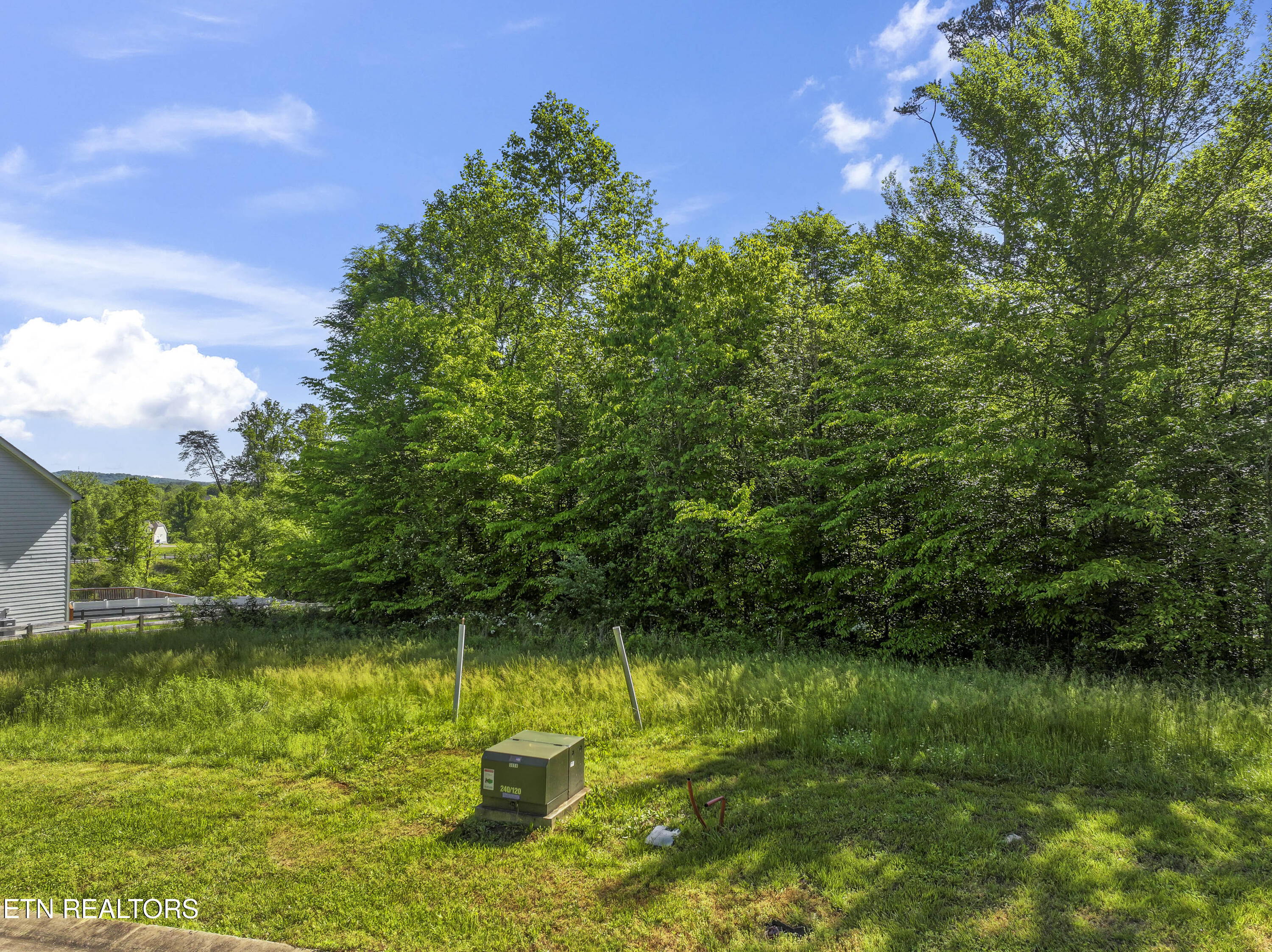 113 Cherry Oak Drive Oak Ridge, TN 37830 - Photo 3 of 17 print_quality-DJI_20250506224614_0024_D
