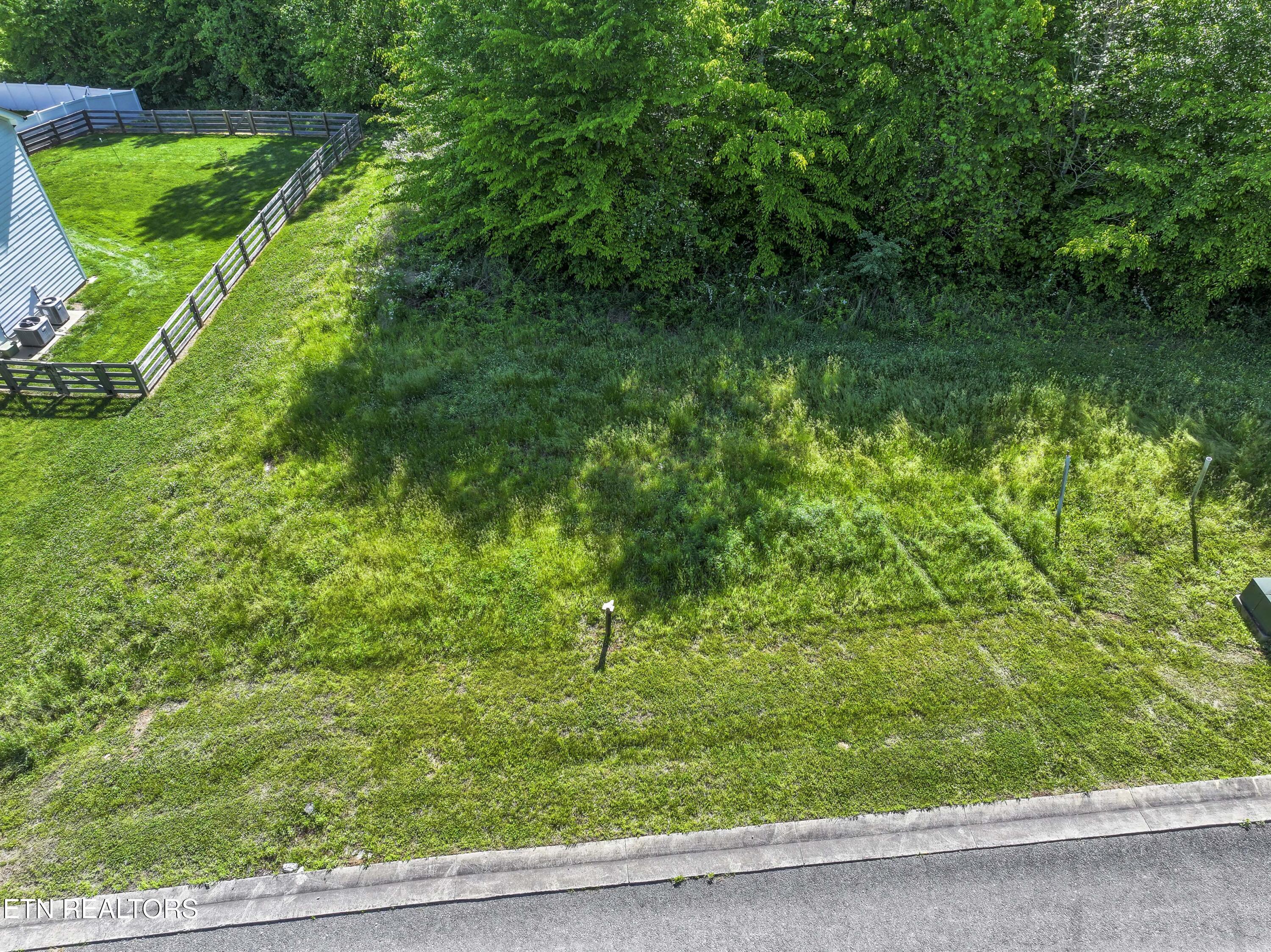 113 Cherry Oak Drive Oak Ridge, TN 37830 - Photo 5 of 17 print_quality-DJI_20250506224418_0016_D