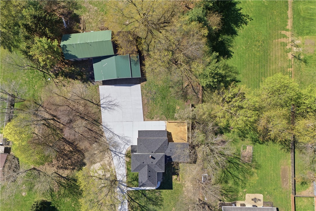 3190 Rebert Pike Springfield, OH 45502 - Photo 41 of 48 This expansive aerial view showcases a residential property with ample green space and additional structures.
