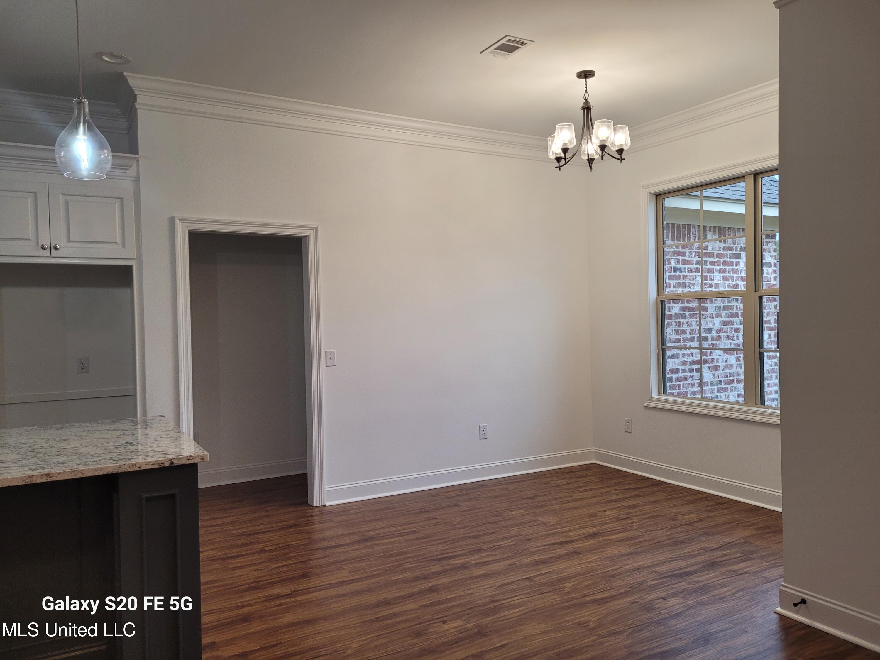 303 Maple Cove Canton, MS 39046 - Photo 5 of 17 20231120_153107