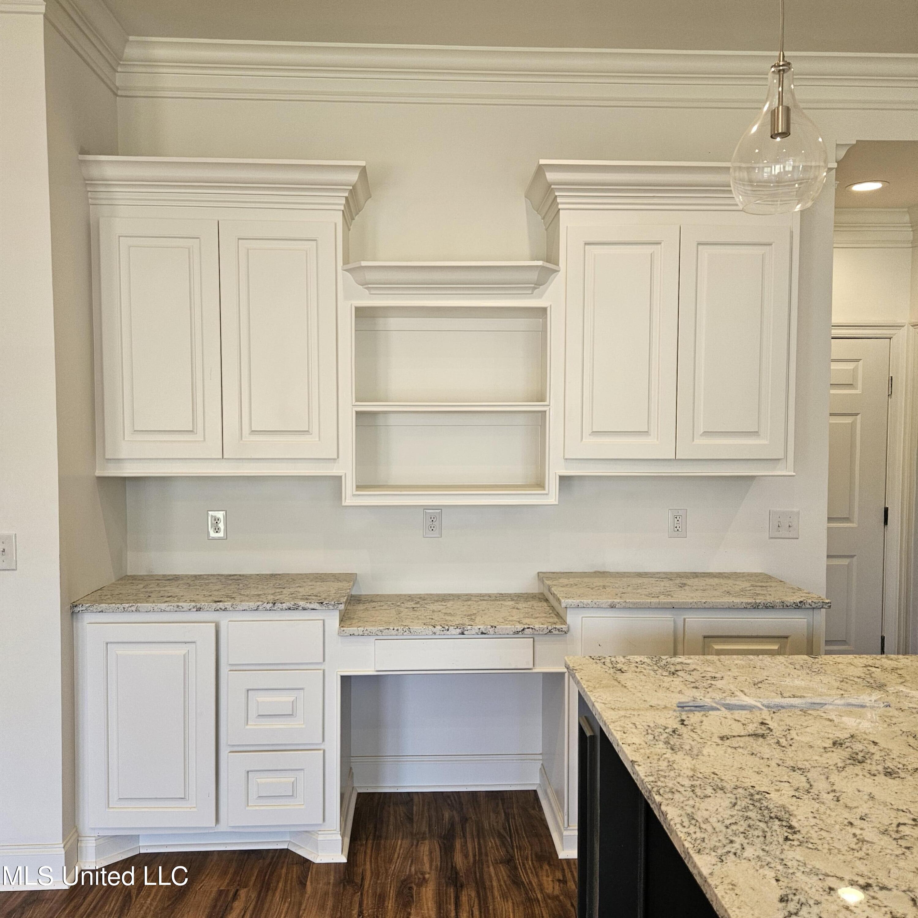 303 Maple Cove Canton, MS 39046 - Photo 8 of 17 Custom cabinetry