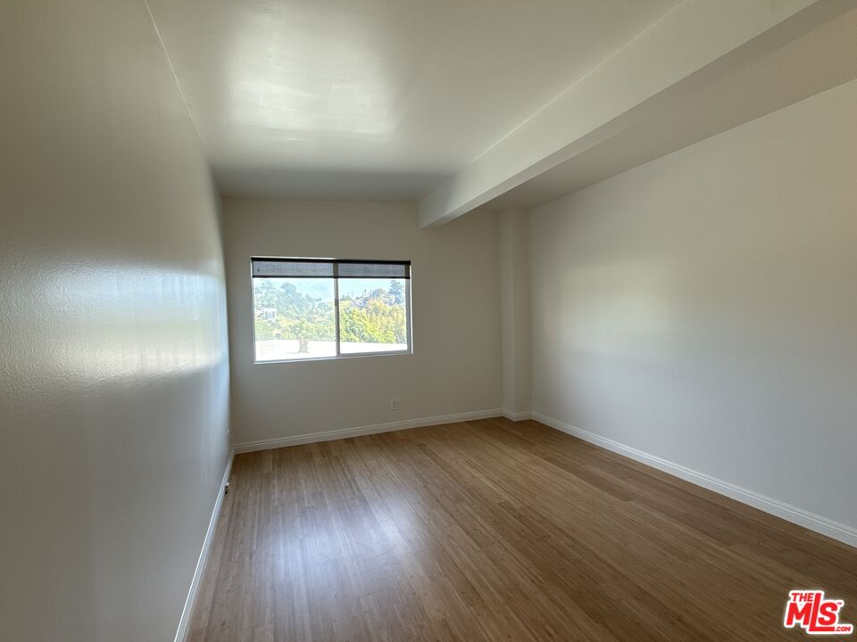 2243 Silver Ridge Avenue Los Angeles, CA 90039 - Photo 17 of 24