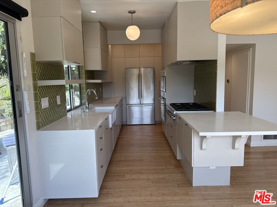 2243 Silver Ridge Avenue Los Angeles, CA 90039 - Photo 8 of 24