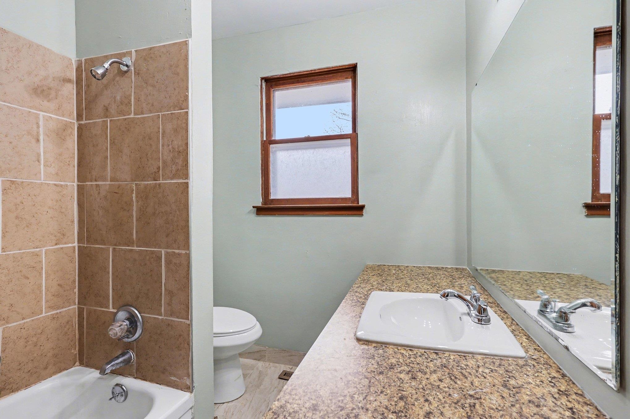 513 West Ridge Road Bay City, MI 48708 - Photo 12 of 21