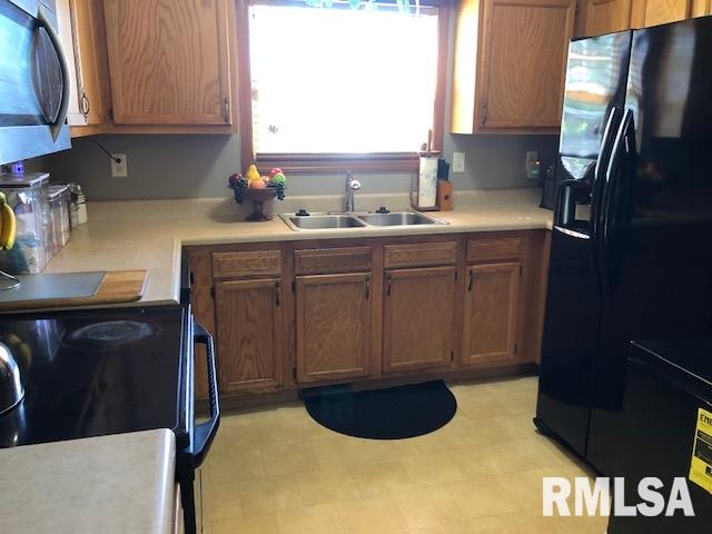 2221 East Brown Street Springfield, IL 62703 - Photo 12 of 19