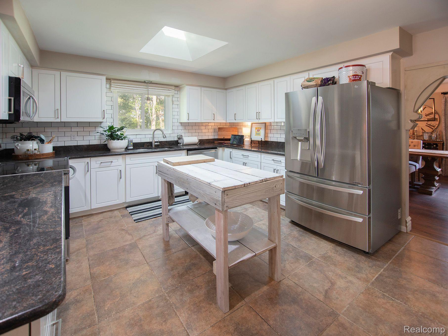 240 Maplehill Road Rochester, MI 48306 - Photo 20 of 35 Gallery Image 20