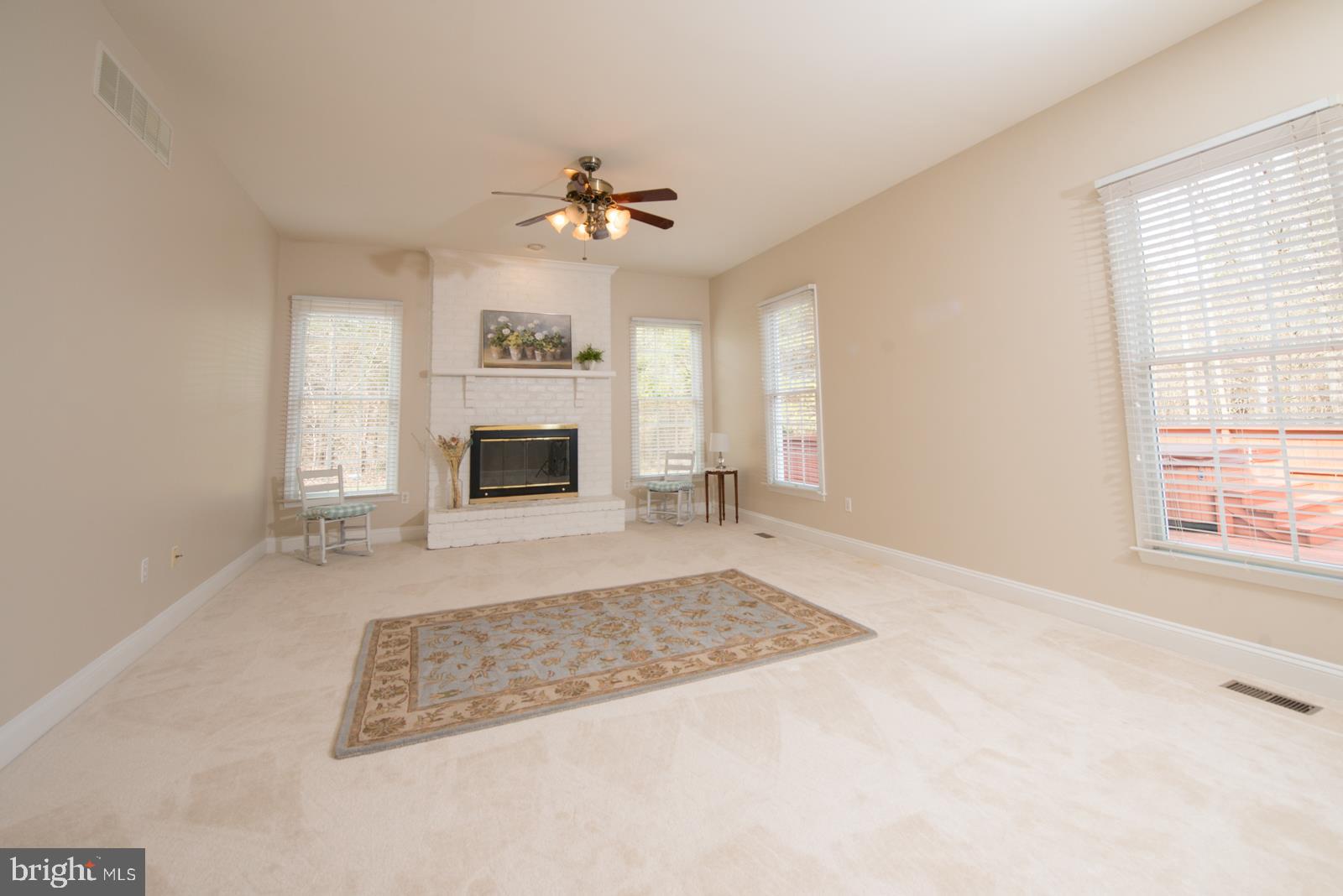 2604 Howard Grove Road Davidsonville, MD 21035 - Photo 13 of 36 Large Family Room w/Ceiling Fan