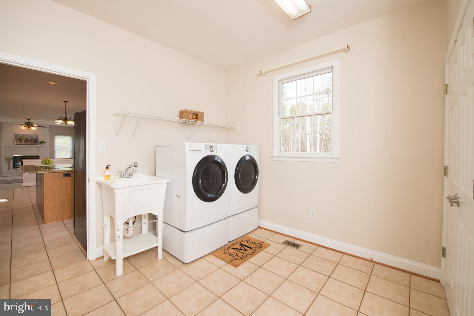 2604 Howard Grove Road Davidsonville, MD 21035 - Photo 36 of 36 Laundry Room off Kitchen