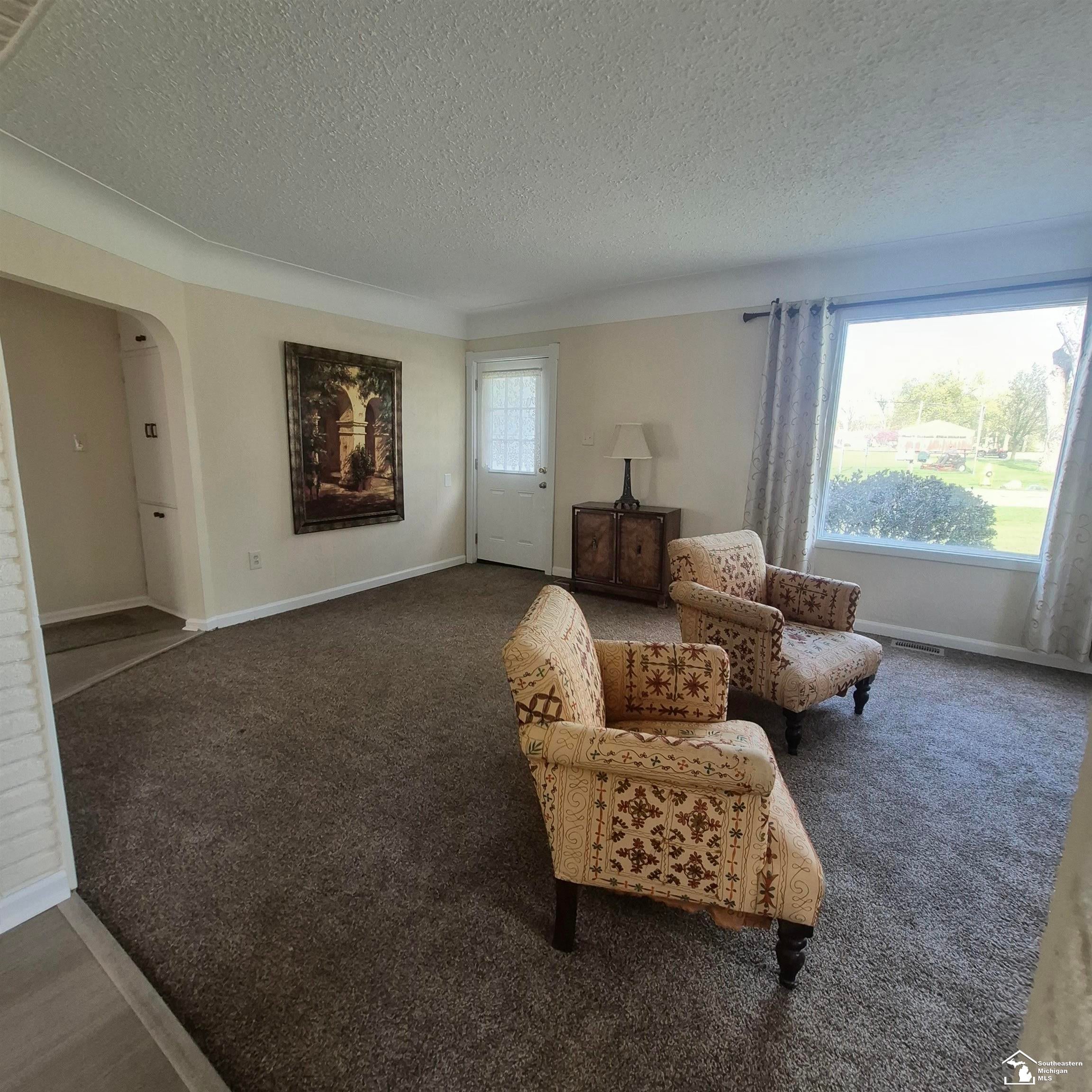 4509 Dixon Road Newport, MI 48166 - Photo 4 of 27 Gallery Image 4