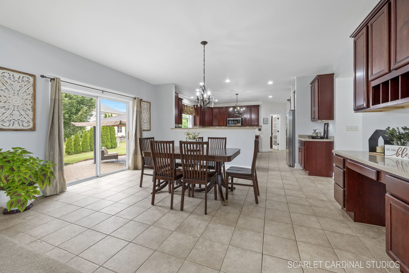 312 Veronica Circle Bartlett, IL 60103 - Photo 14 of 45 a dining room with furniture and window